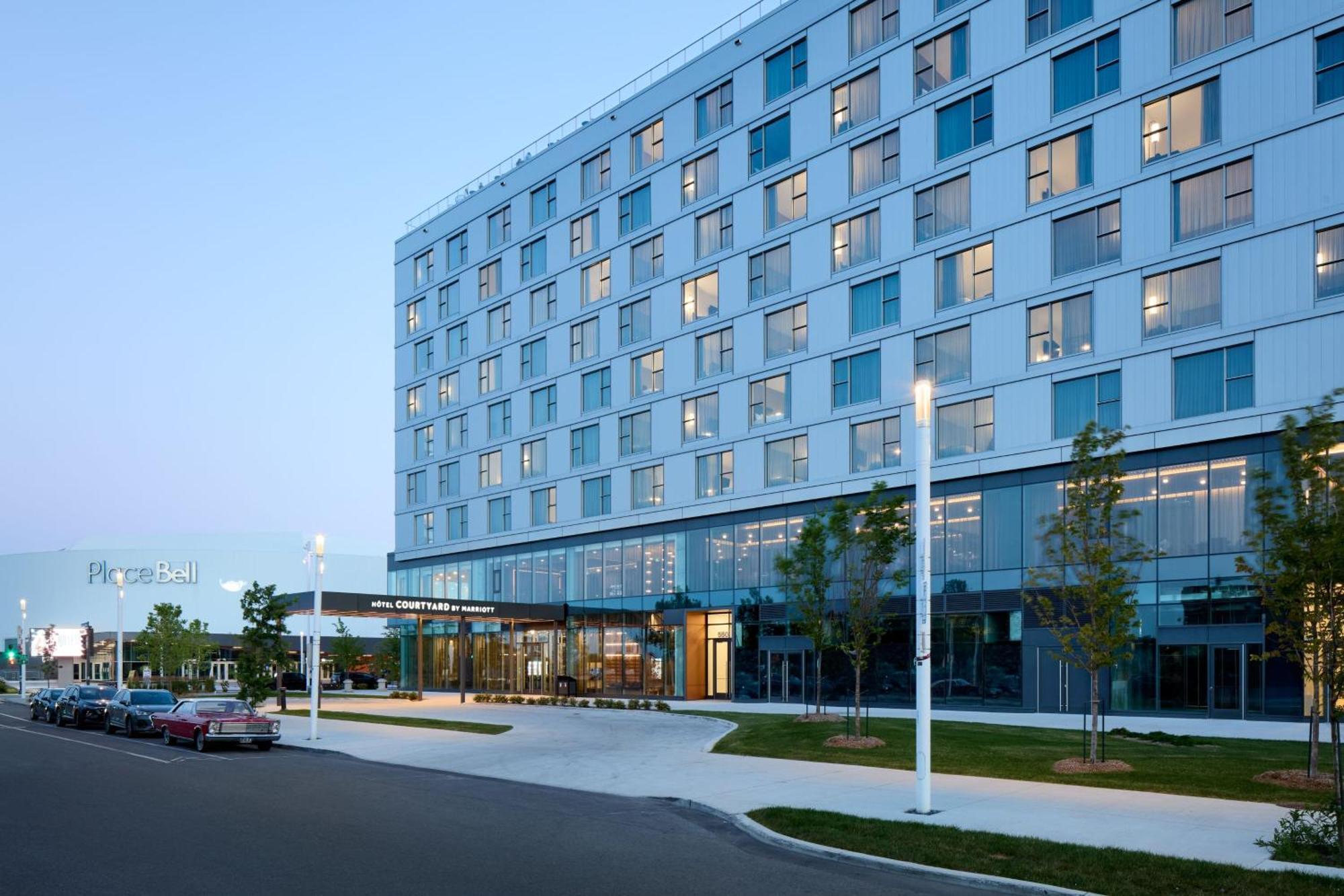 Courtyard By Marriott Montreal Laval Hotel ภายนอก รูปภาพ